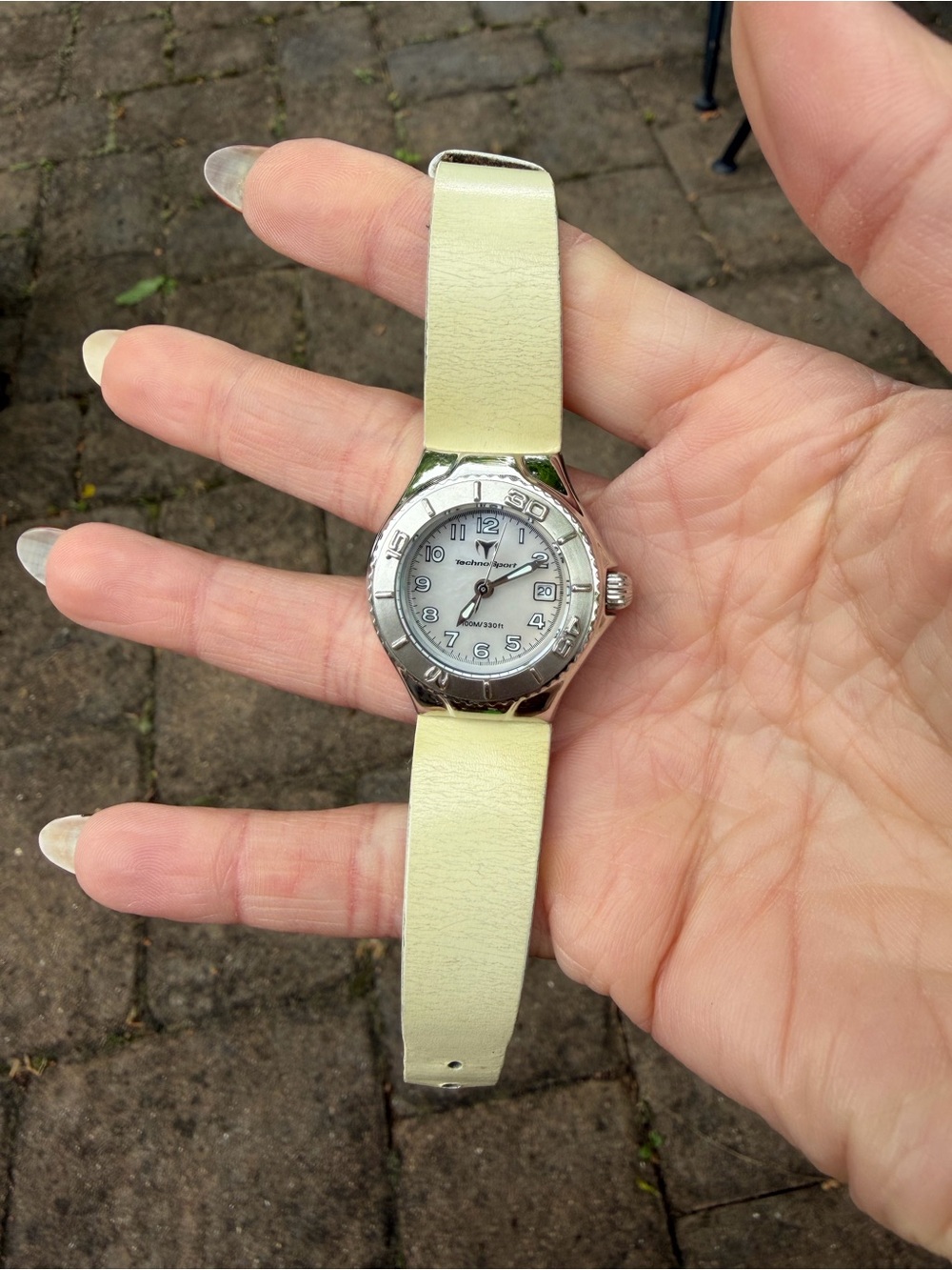 Technomarine Ladies Sport Watch mother of pearl face